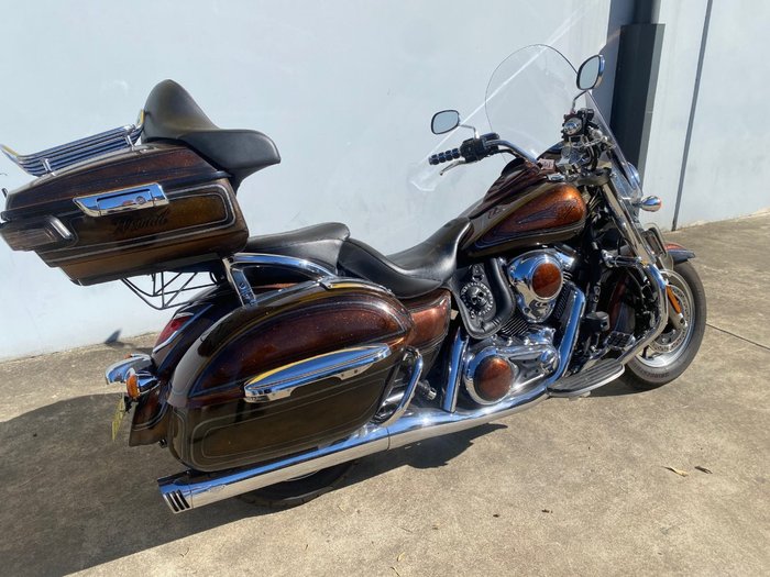 2011 Kawasaki VULCAN 1700 NOMAD ORange brown