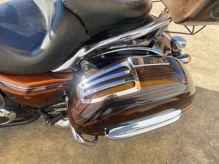 2011 Kawasaki VULCAN 1700 NOMAD ORange brown