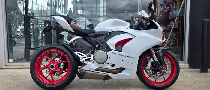 2021 DUCATI PANIGALE V2 WHITE