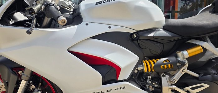 2021 DUCATI PANIGALE V2 WHITE