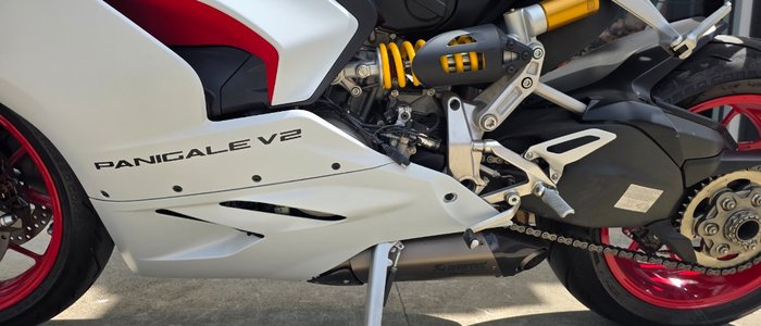 2021 DUCATI PANIGALE V2 WHITE