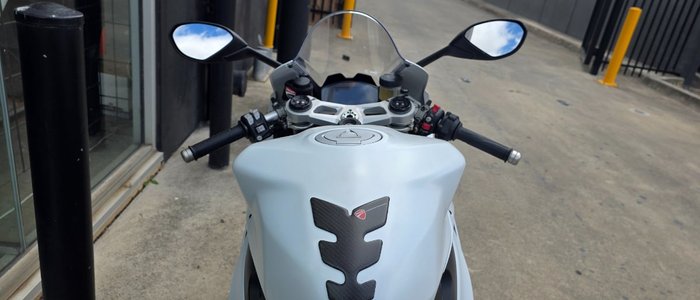 2021 DUCATI PANIGALE V2 WHITE
