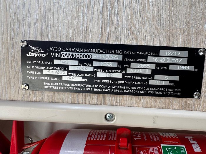 2017 Jayco Expanda 16.49-3 Toilet/Shower Combo