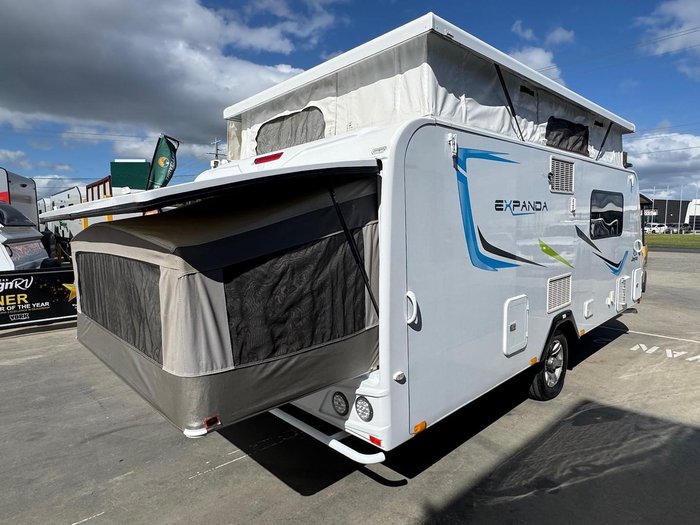 2017 Jayco Expanda 16.49-3 Toilet/Shower Combo