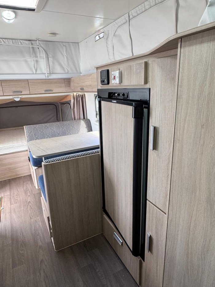 2017 Jayco Expanda 16.49-3 Toilet/Shower Combo