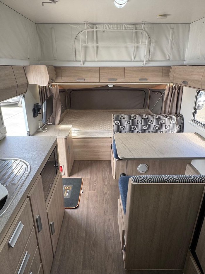 2017 Jayco Expanda 16.49-3 Toilet/Shower Combo