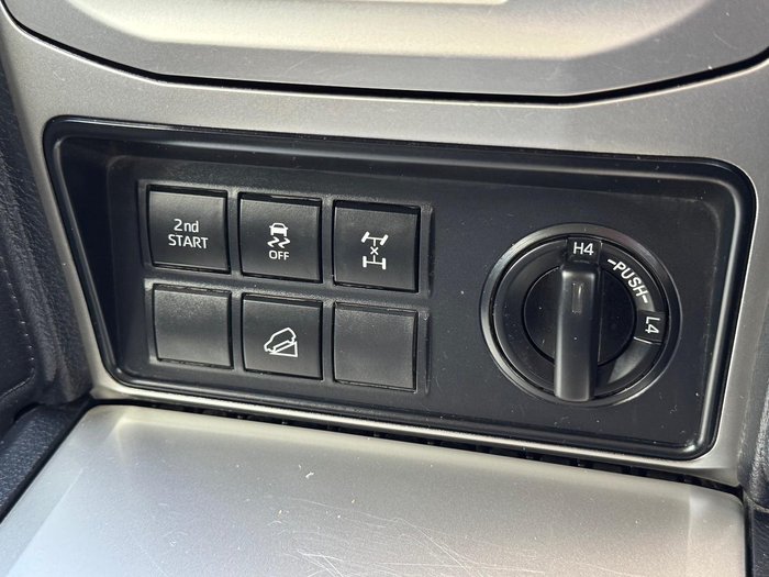 2022 Toyota Landcruiser Prado GX