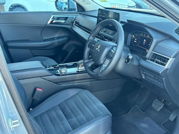 2025 Mitsubishi Outlander Aspire