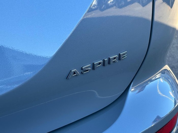 2025 Mitsubishi Outlander Aspire