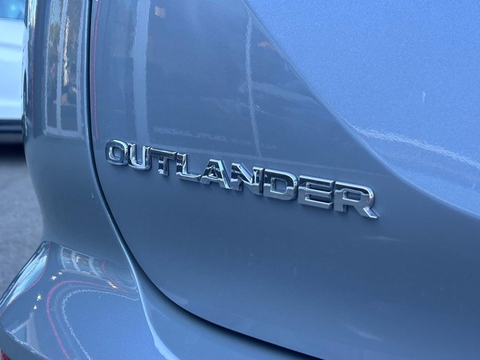 2025 Mitsubishi Outlander Aspire