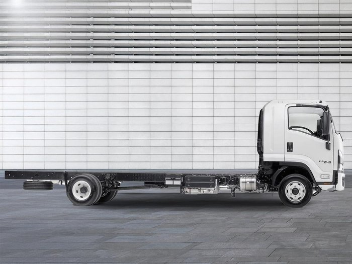 2025 Isuzu F Series FRD 110-240 AM R44