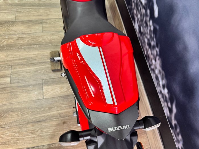 2016 Suzuki SV650UA (LAMS, ABS) RED