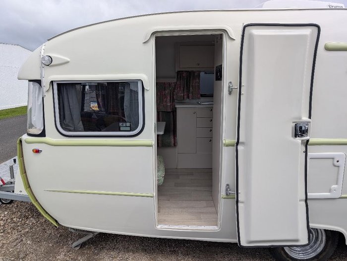 2015 Custom Built TIMELESS Caravans Wanaka