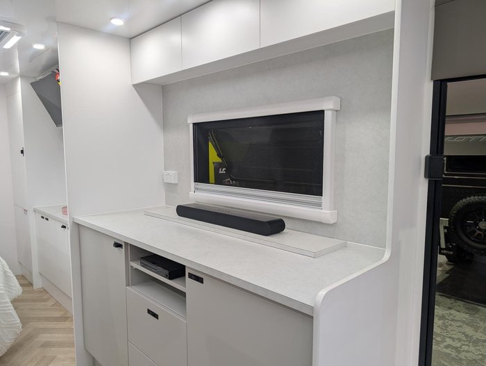 2025 Lotus Caravans Hollywood