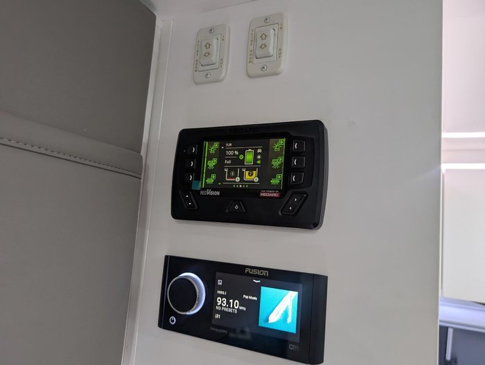 2025 Lotus Caravans Hollywood