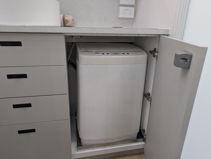 2025 Lotus Caravans Hollywood