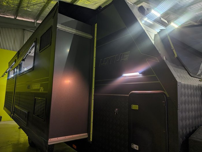 2025 Lotus Caravans Hollywood