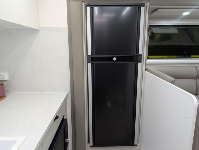 2025 Lotus Caravans Hollywood