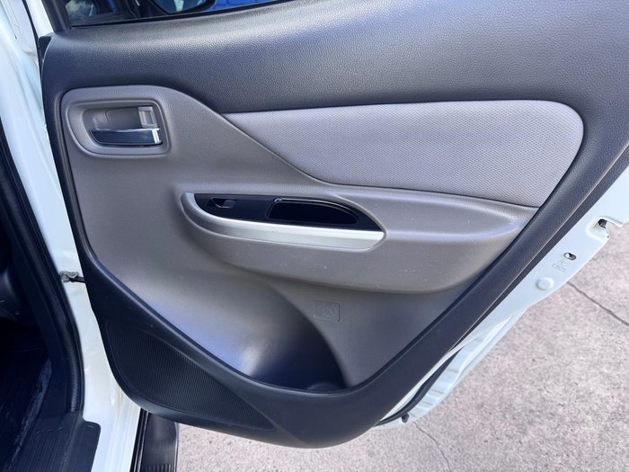 2016 Mitsubishi Triton GLS MQ MY16 4X4 Dual Range White