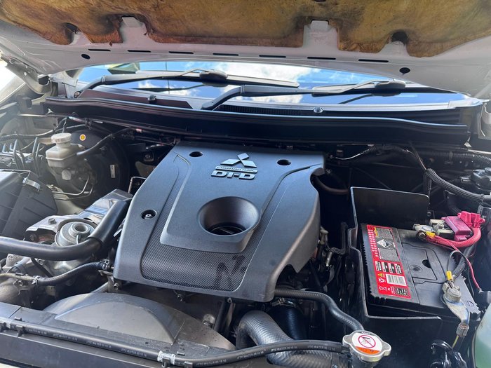 2016 Mitsubishi Triton GLS MQ MY16 4X4 Dual Range White