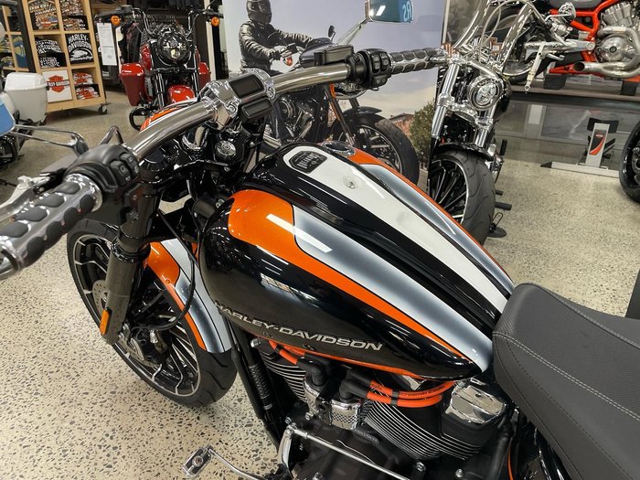 2023 Harley-Davidson Breakout 117 (FXBR) Softail Black