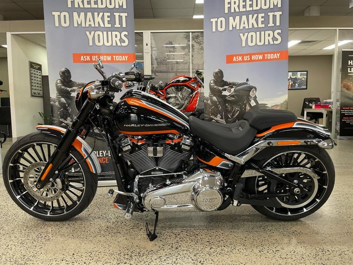 2023 Harley-Davidson Breakout 117 (FXBR) Softail Black