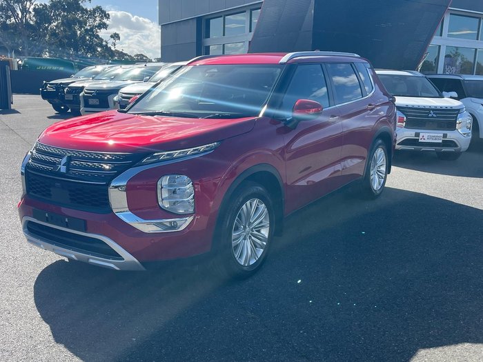 2022 Mitsubishi Outlander LS