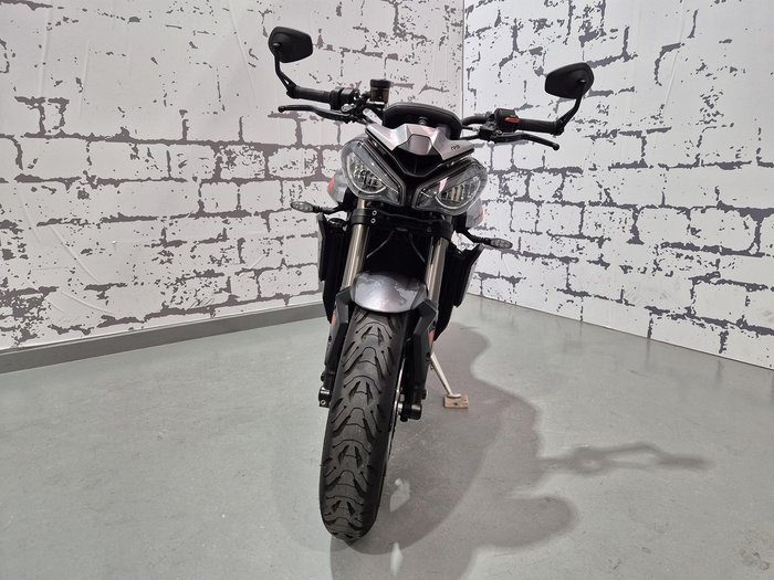 2023 Triumph Street Triple RS Street Triple Silver