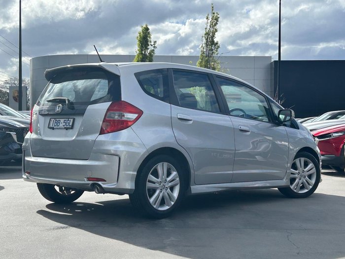 2013 Honda Jazz Vibe-S