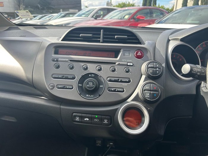 2013 Honda Jazz Vibe-S