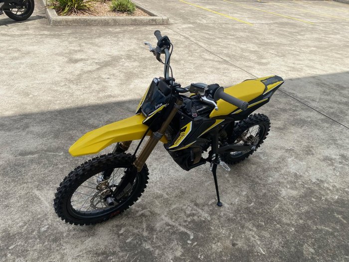 2025 Sur-ron 2025 SUR-RON ELECTRIC HYPER BEE Yellow