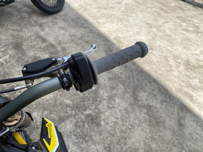 2025 Sur-ron 2025 SUR-RON ELECTRIC HYPER BEE Yellow