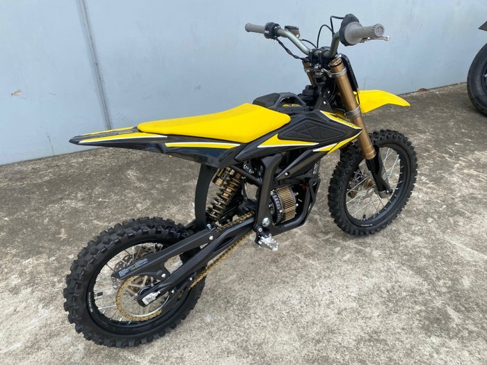 2025 Sur-ron 2025 SUR-RON ELECTRIC HYPER BEE Yellow