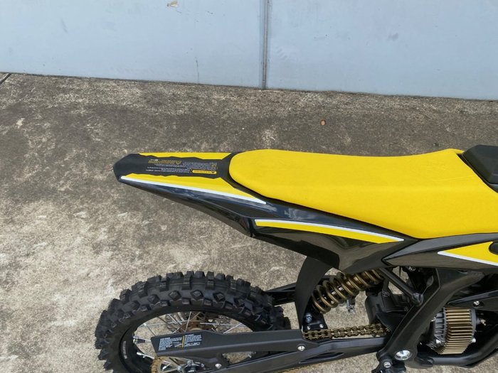2025 Sur-ron 2025 SUR-RON ELECTRIC HYPER BEE Yellow