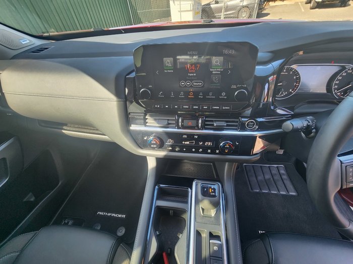 2024 Nissan Pathfinder Ti 2WD