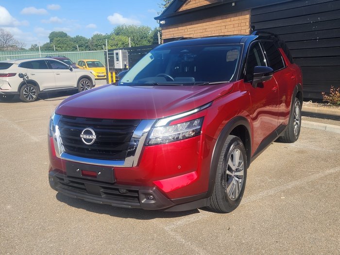 2024 Nissan Pathfinder Ti 2WD