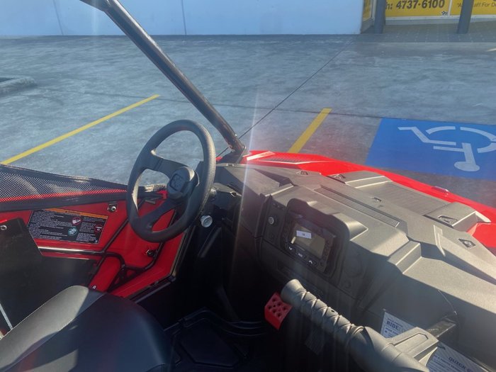 2025 Polaris RZR 200 EFI Red