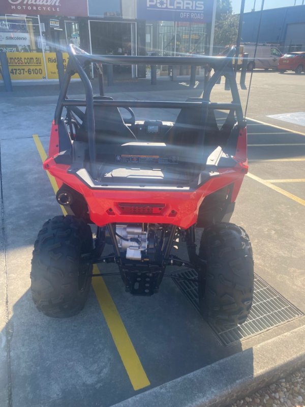 2025 Polaris RZR 200 EFI Red