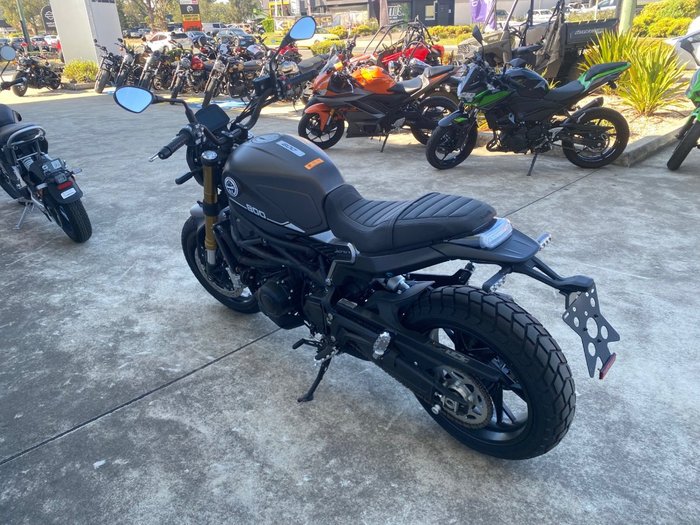 2023 Benelli LEONCINO 800 TERRAIN BROWN