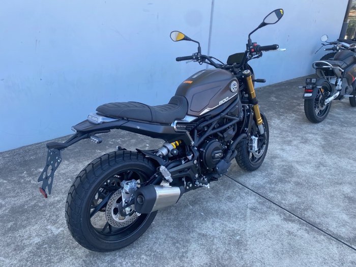 2023 Benelli LEONCINO 800 TERRAIN BROWN