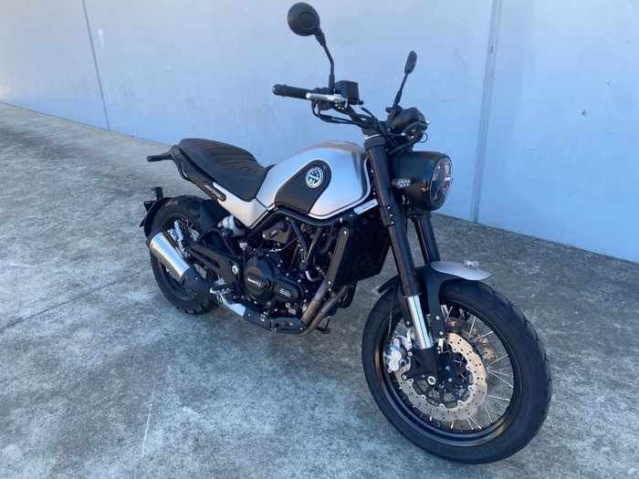 2023 Benelli LEONCINO TRAIL (ABS) Silver