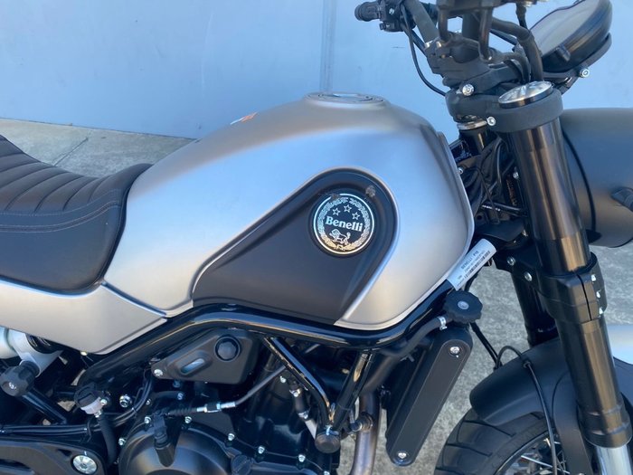 2023 Benelli LEONCINO TRAIL (ABS) Silver