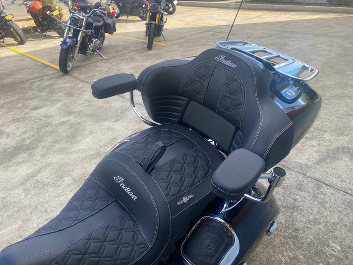 2025 Indian ROADMASTER ELITE Black