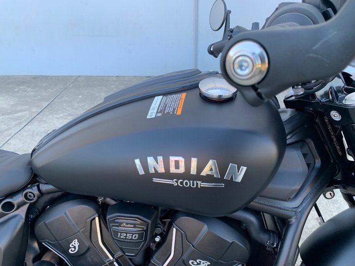 2025 Indian SCOUT BOBBER LIMITED BLACK SMOKE
