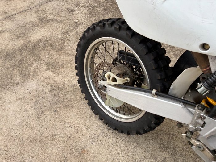 2000 Honda XR650R Red