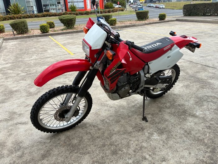 2000 Honda XR650R Red