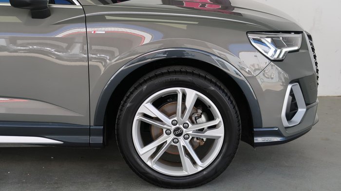 2023 Audi Q3 35 TFSI S line