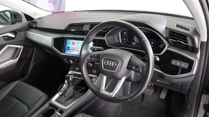 2023 Audi Q3 35 TFSI S line