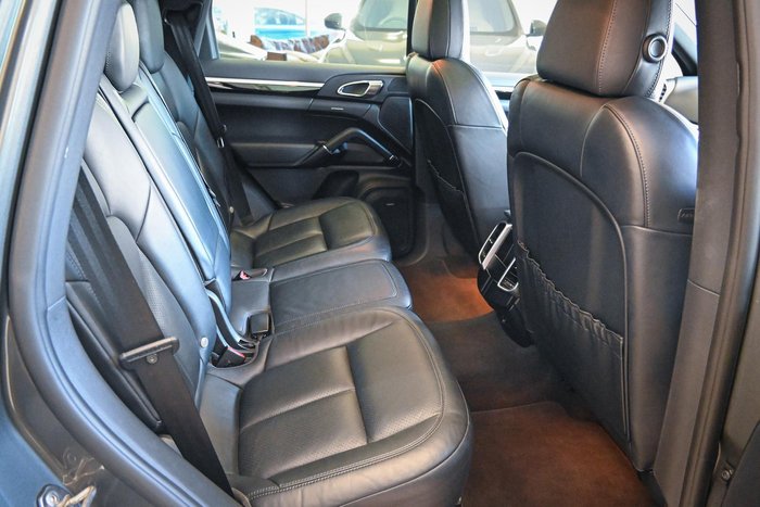 2015 Porsche Cayenne S E-Hybrid