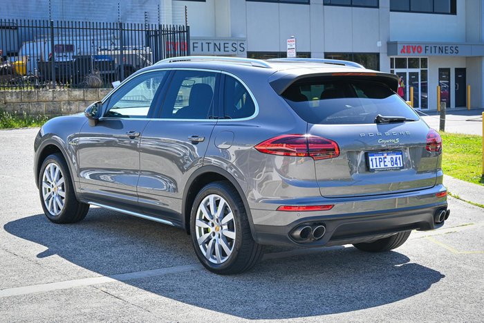 2015 Porsche Cayenne S E-Hybrid